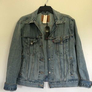 Anthropologie Levi’s Denim Jacket